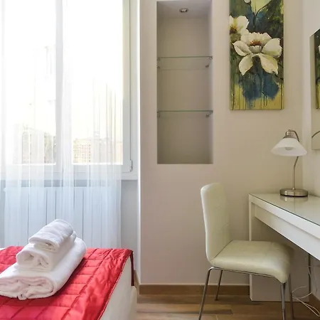 Lata Luxury Rom