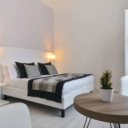 Lata Luxury Rom