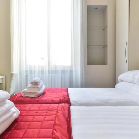 Lata Red Apartment *